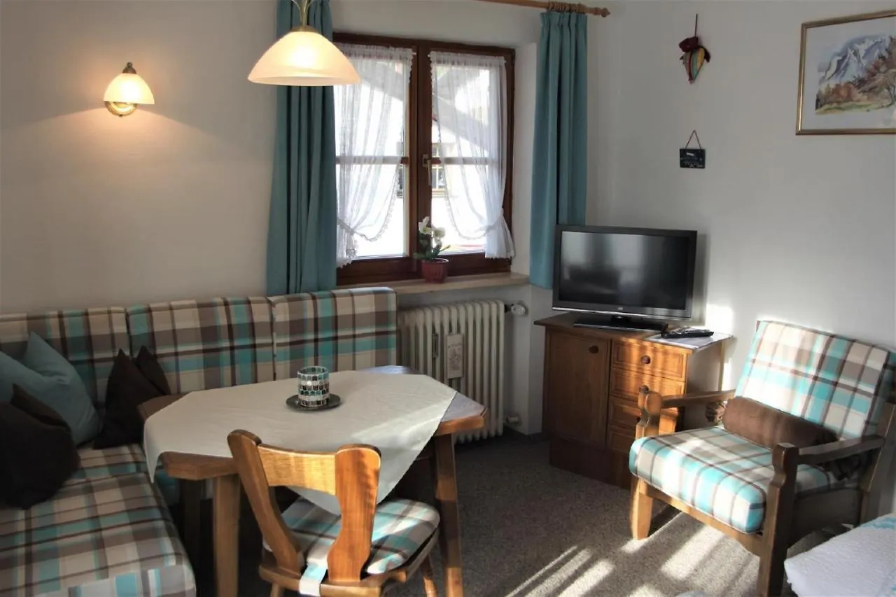 Apartment Ferienwohnung Haus Isartal Mittenwald
